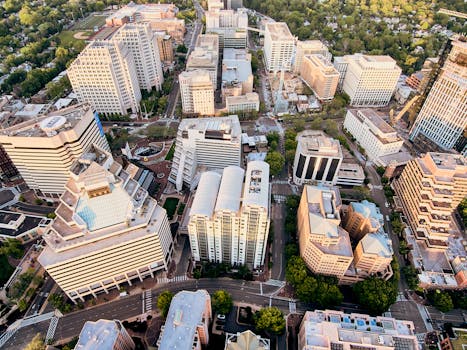 HDB Fin & Unlisted Shares: High-Risk, High-Reward Investment?