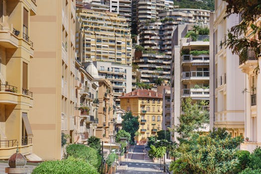 India's UHNWIs Shift from Luxury Real Estate to AIFs