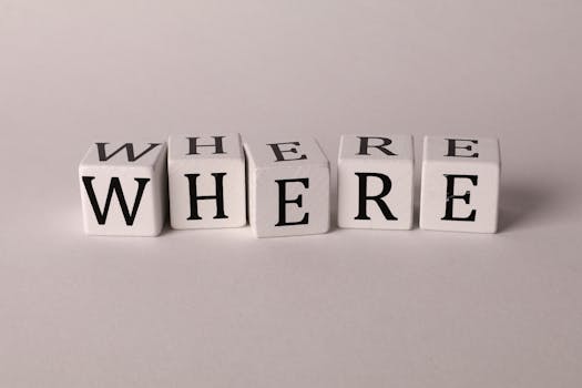 White-Collar Job Market 2024: Boom & Bust Sectors