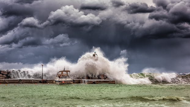 Texas Floods & Conspiracy Theories: Debunking Cloud Seeding Claims