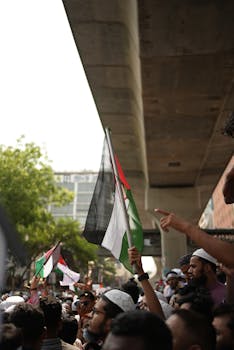 Trump's Iran-Israel Ceasefire: Markets Soar, Oil Plunges