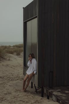 Debunking Loneliness Myths: Find Connection & Overcome Isolation