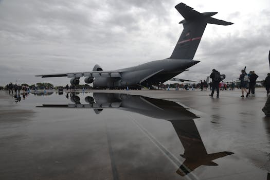 Lockheed Martin Boosts Dividend to $3.30: Stock & Industry Outlook