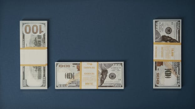 Mutual Funds' USD Bets & April's Tariff Tempest