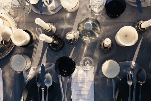 Top 10 Extendable Dining Tables for Restaurants & Hotels